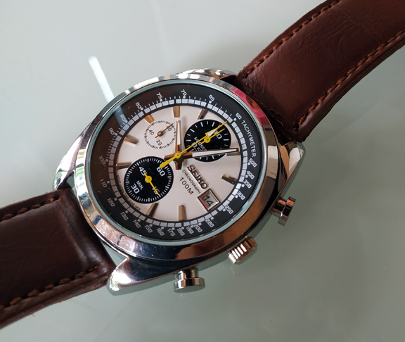 นาฬิกา SEIKO โครโนกราฟ หน้าขาวดำ เข็มเหลือง สภาพสวย