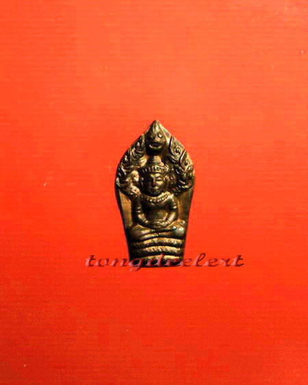 พระนาคปรกใบมะขาม หลวงปู่หลิว วัดไร่แตงทอง รุ่นแรก ปี 2535 สวยมากค่ะ