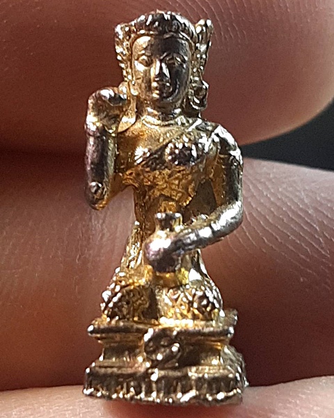 รูปหล่อแม่นางกวักกะไหล่ทอง ///214