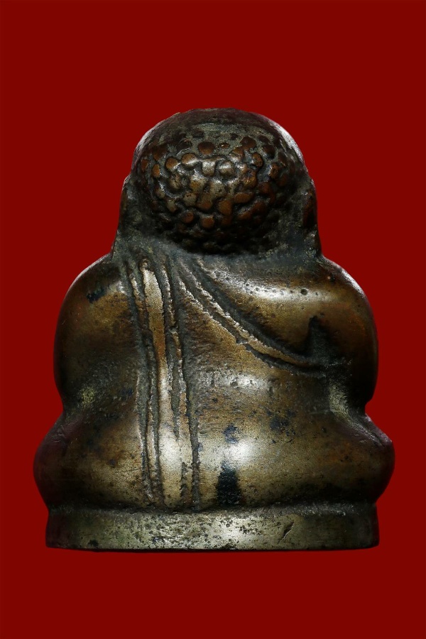 พระสังกัจจายน์มหาลาภ หลวงพ่อขอม วัดไผ่โรงวัว รุ่นแรก ปี 2498 อุดกริ่งใต้ฐาน