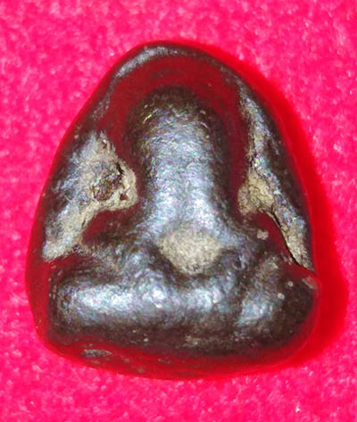 พระปิดตา เนื้อผงใบลานคลุกรัก อุปัชฌาย์เชย แห่งวัดโพธิ์ทองล่าง (อาจารย์หลวงปู่ศุข)