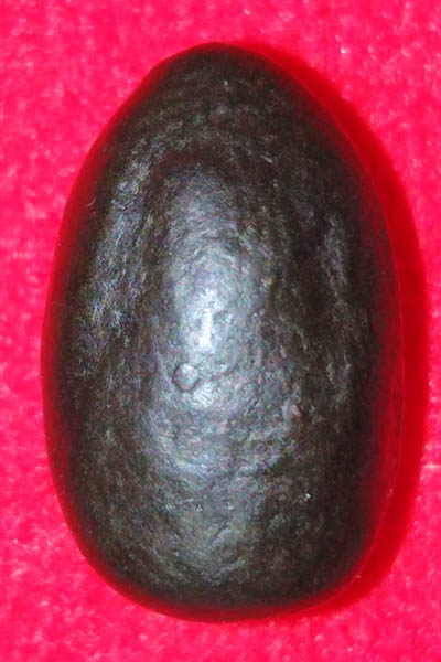 ปิดตา เนื้อผงใบลานคลุกรัก อุปัชฌาย์เชย แห่งวัดโพธิ์ทองล่าง (อาจารย์หลวงปู่ศุข)