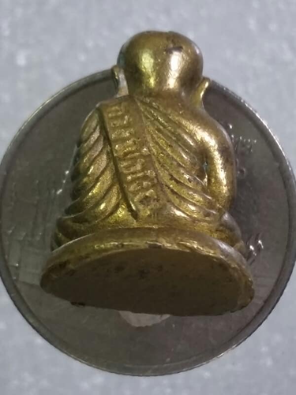 รูปหล่อหลวงพ่อเงิน ไม่ทราบปีที่สร้าง  เคาะเดียวครับ