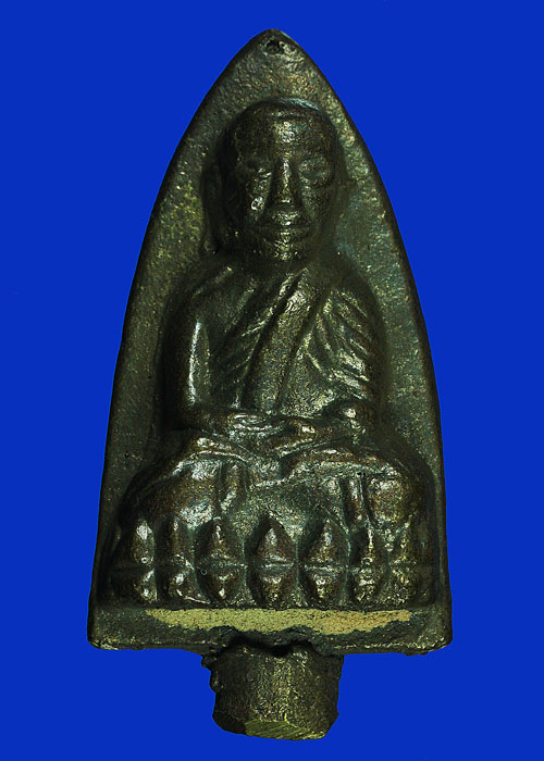 หลวงปู่ทวด พิมพ์เตารีด รุ่นเลื่อนสมณศักดิ์ (ปราบภัยชายแดนใต้) หลวงพ่อตุด ที่พักสงฆ์หารคอกช้าง