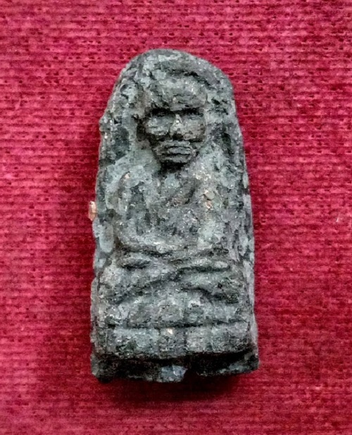 หลวงปู่ทวด รุ่นปาฏิหาริย์-ลายเซนต์  ปี49-51 พิมพ์พระรอด เนื้อว่าน ฝังหัวใจพระราหู.เคาะเดียว