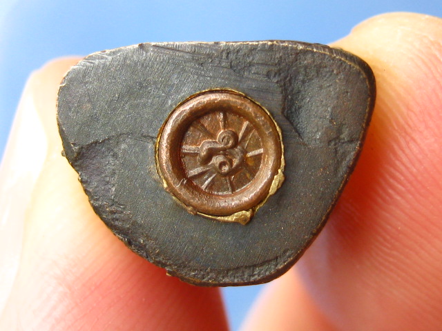 รูปหล่อ หลวงพ่อแต้ม วัดพระลอย