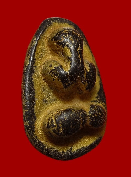 พระปิดตา หลวงปู่ไข่วัดบพิตรพิมุข(เชิงเลน) กทม.