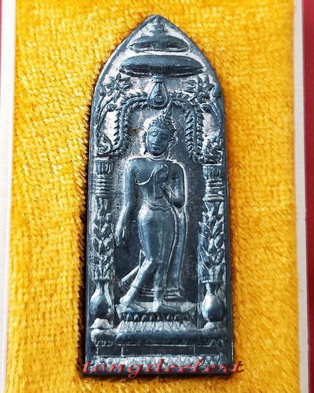 พระกำแพงนิ้ว หลวงพ่อขอม วัดไผ่โรงวัว จ.สุพรรณบุรี สวยมากค่ะ