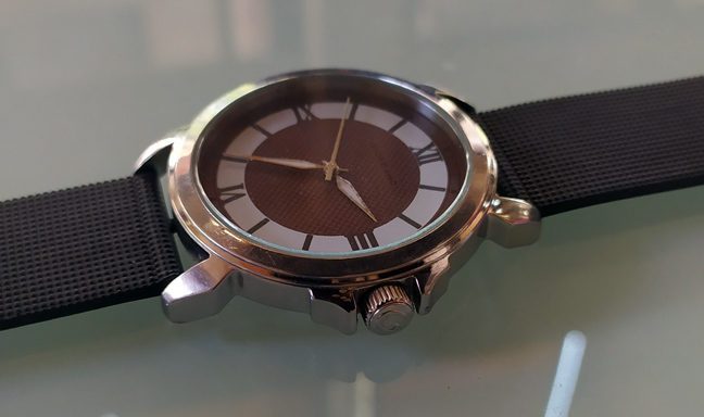 นาฬิกา GIODANO หน้าปัดน้ำตาล-ขาว อักษรโรมัน