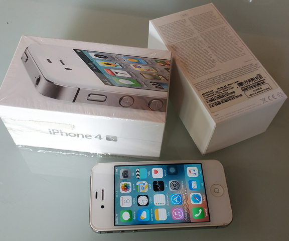 iPhone4s 16GB ศูนย์ไทย โมเดลTH ไม่ติดล็อด รีเซ็ทได้ สภาพนางฟ้า เอาไปใช้เป็นแอปเป๋าตังก็ได้