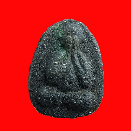 พระปิดตาเนื้อดำปี19 หลวงพ่อจวน วัดหนองสุ่ม สิงห์บุรี สวยมากครับเดิมๆเคาะเดียว