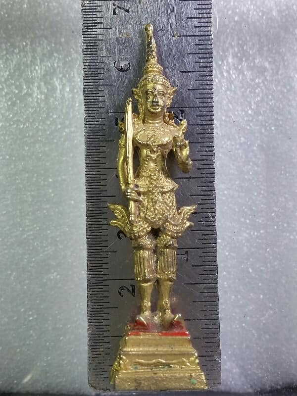 รูปหล่อพระสยามเทวาธิราช สูง 6.5 เซนฯ เนื้อตะกั่วลงทอง ไม่ทราบวัด