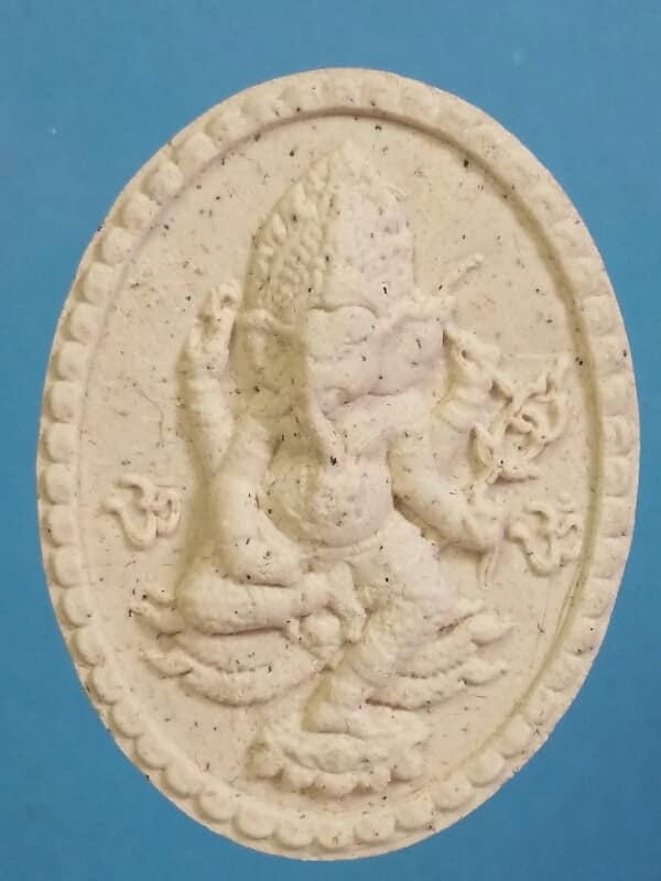 หลวงปู่ฤาษีตาไฟ หลังพระพิฆเนศ วัดหนองทาระภู ชัยนาท เนื้อผง พร้อมกล่อง เคาะเดียวครับ