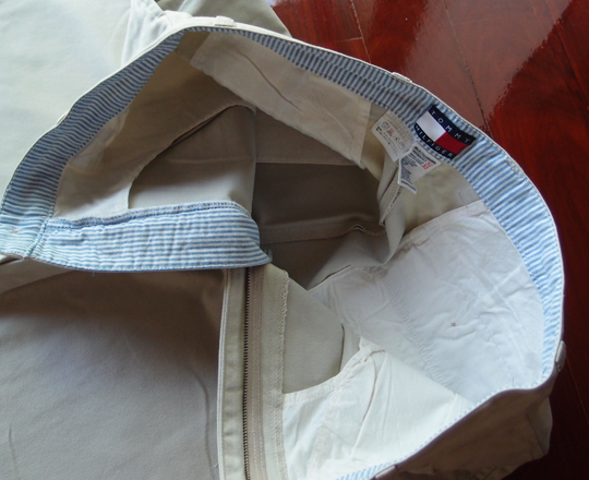 กางเกง TOMMY HILFIGER แบรนด์ดังอเมริกา ที่ดังไปทั่วโลก สีน้ำตาลอ่อน ทรงสวย เอว31-32นิ้ว
