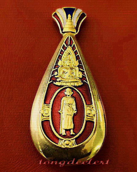 เข็มกลัดหลวงพ่อฤาษีลิงดำ วัดท่าซุง จ.อุท้ยธานี กะไหล่ทองลงยา สวยมากค่ะ
