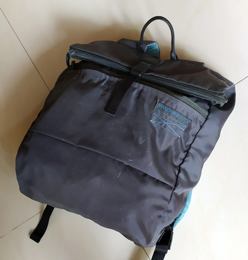 เป้ MANDARINA DUCK ของแท้ แบรนด์ดังจากอิตาลี ใบนี้ราคาประมาณ6พันกว่าๆ น่าจะ6,500++