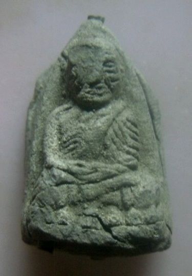 **วัดใจ**หลวงปู่ทวดเนื้อว่านหลังเจดีย์ กรรมการ ฝังตะกรุด 9 ดอก อาจารย์นอง วัดทรายขาว ปี ๒๕๓๕**