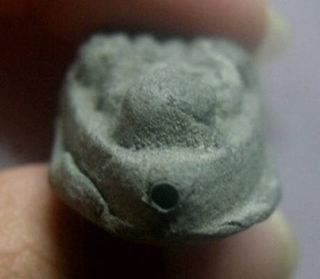 **วัดใจ**หลวงปู่ทวดเนื้อว่านหลังเจดีย์ กรรมการ ฝังตะกรุด 9 ดอก อาจารย์นอง วัดทรายขาว ปี ๒๕๓๕**