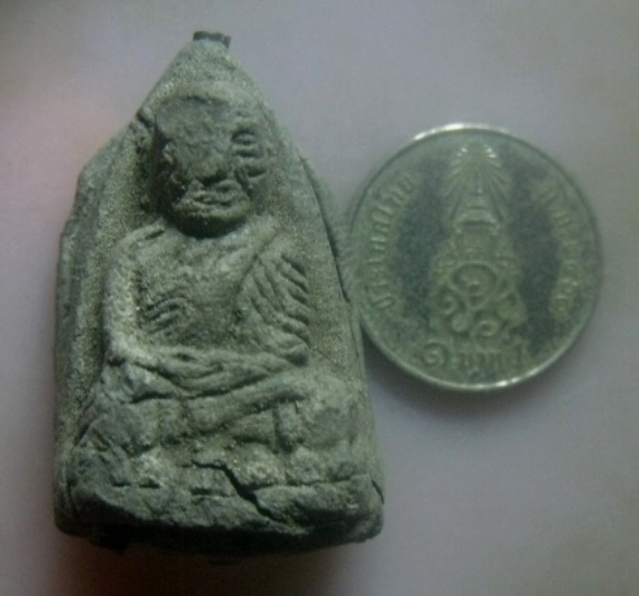 **วัดใจ**หลวงปู่ทวดเนื้อว่านหลังเจดีย์ กรรมการ ฝังตะกรุด 9 ดอก อาจารย์นอง วัดทรายขาว ปี ๒๕๓๕**