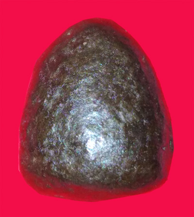 ปิดตา เนื้อผงใบลานคลุกรัก อุปัชฌาย์เชย แห่งวัดโพธิ์ทองล่าง (อาจารย์หลวงปู่ศุข)