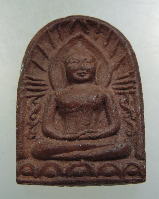 ๒๐ พระพิมพ์ซุ้มกอ หลังยันต์ห้า