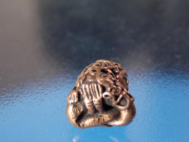 พระปิดตายันต์ยุ่ง เนื้อนวะ รุ่นแรก พระอาจารย์สมคิด (นะดี)    เคาะแรกแดงครับ