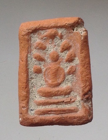 พระเนื้อดินเผา หลวงพ่อสม วัดดอนบุบผาราม จ.สุพรรณบุรี ปี2513 (หลวงพ่อมุ่ย วัดดอนไร่ ร่วมปลุกเสก)