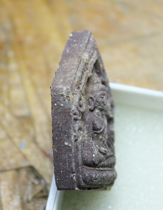 พระขุนแผน หลวงพ่อคูณ ปี43 เนื้อผง สภาพสวยๆ ราคาเคาะเดียว