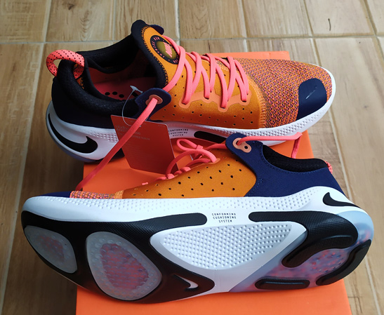 ของใหม่ ป้ายห้อย ในช็อป 6,100.- รองเท้า NIKE ของแท้ Flyknit ดีไซน์แจ่ม สีสวย