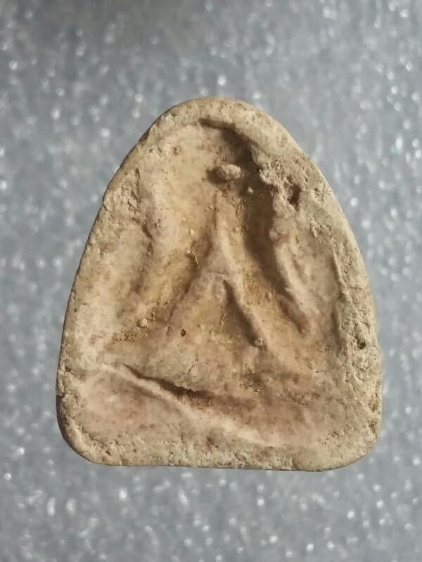 พระปิดตา ไม่ทราบปีที่สร้าง    เคาะเดียวครับ 