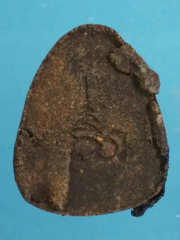 พระปิดตาหลังยันต์   ไม่ทราบวัด เคาะเดียวครับ