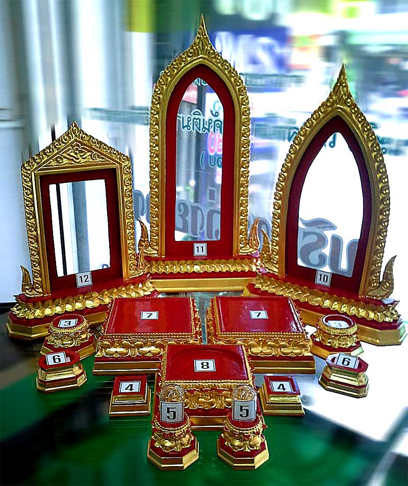 กรอบพระบูชา ฐานพระบูชา ซุ้มใส่วัตถุมงคลต่างๆ ทุกชนิด วัสดุทำจากไม้สักแท้ ปิดด้วยทองคำแท้ ฝีมือปราณีต