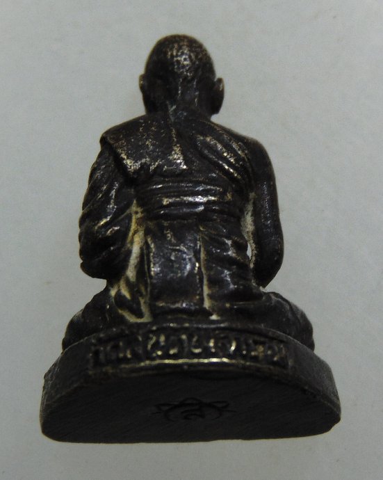 ๓๐ รูปหล่อหลวงพ่อบุญรอด วัดสันติพลาราม ตะพานหิน พิจิตร รุ่นบันดาลโชค