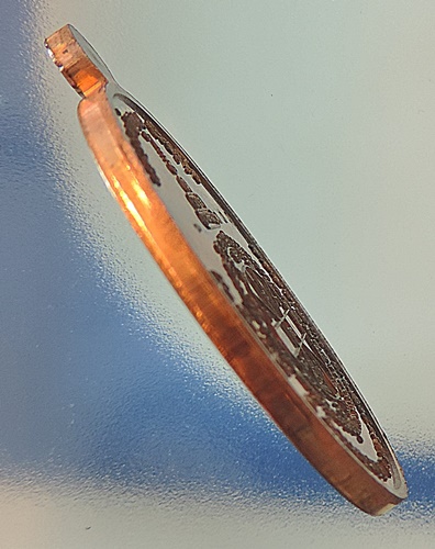 เหรียญเมตตา ปี 2555 พิมพ์เต็มองค์ เนื้อนวะโลหะ เลขตอง 333 ( = **9**) กล่องเดิมๆจากวัด