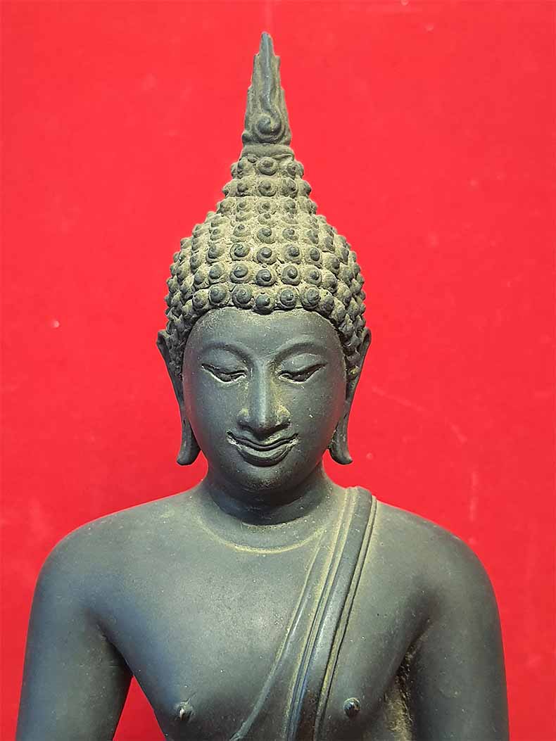 จักรพรรดิแห่งพระบูชา ภปร. รุ่นแรก(กฐินต้น) พ.ศ.2506+บัตรรับรองพระแท้*294