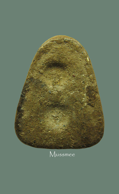 พระปิดตารุ่นแรก หลวงพ่อเกลี้ยง วัดเนินสุทธาวาส ชลบุรี 