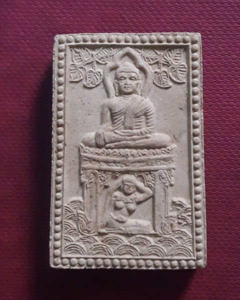 พระผงหลวงปู่หงษ์ พรหมปัญโญ