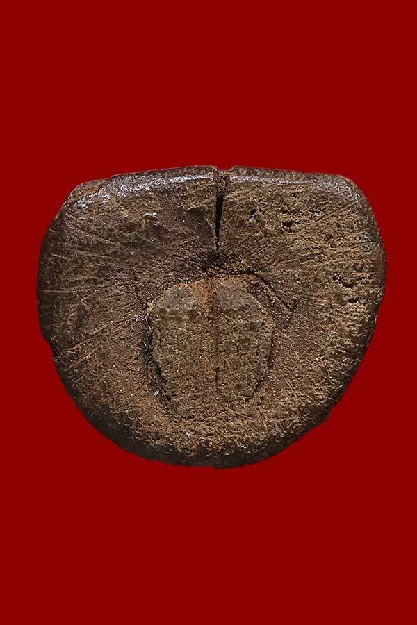 พระปิดตาไม้แกะเก่ามากๆ