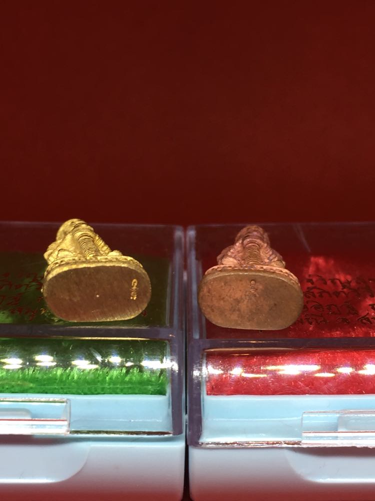 ท้าวเวสสุวรรณลอยองค์ ย้อนยุค ปี32 รุ่น เจริญสุข63  เนื้อทองทิพย์ VS เนื้อทองแดง  วัดจุฬามณี