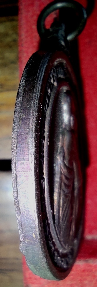 เหรียญ ลพ.คูณ หลังลายเซ็นต์ ตอกโค็ต สภาพสวย