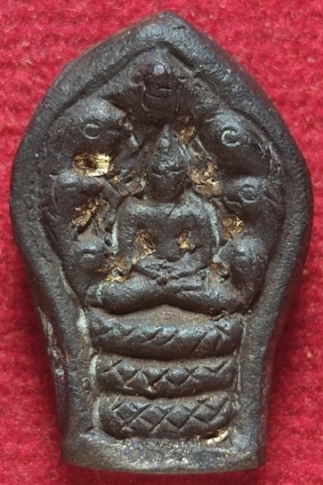 เหรียญหล่อใบมะขาม เนื้อนวะโลหะ วัดสุทัศน์ ตอกโค็ต