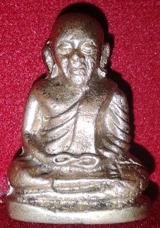 รูปหล่อลอยองค์ ลพ.เงิน เนื้ออัลปาก้า ปี15 ออกวัด อ.เปรื่องสร้าง