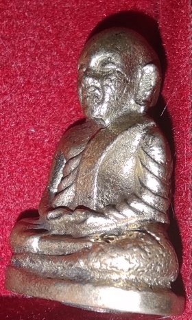 รูปหล่อลอยองค์ ลพ.เงิน เนื้ออัลปาก้า ปี15 ออกวัด อ.เปรื่องสร้าง