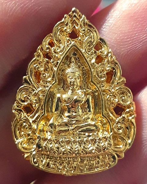 เหรียญหล่อฉลุหลวงพ่อเพชร (10องค์) วัดบางโฉลงใน จ.สมุทรปราการ รุ่นทูลเกล้า ปี37 ///278