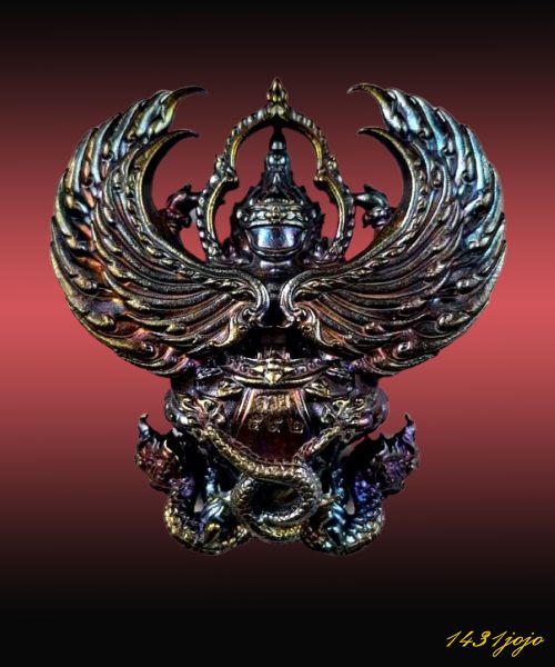 พญาครุฑหยุดนาค รุ่น รวยล้นฟ้า หลวงพ่อชม วัดโปรดสัตว์ (อยุธยา) (ขนาดของครุฑ 4x3.5ซม.) เนื้อทองแดงผิวร