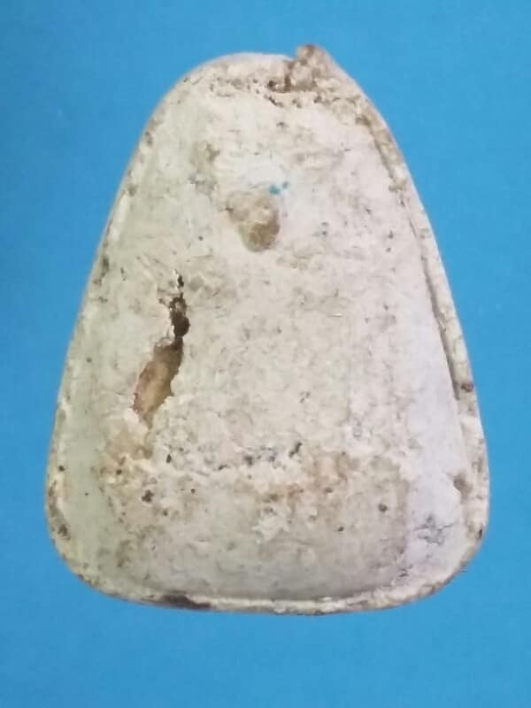 พระปิดตา เนื้อผง ไม่ทราบที่   เคาะเดียวครับ