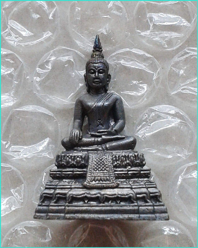 ..พระมงคลบพิตร อยุธยา พระรูปหล่อ พิมพ์ลอยองค์ฐานสูง เนื้อทองแดง อุดกริ่ง..