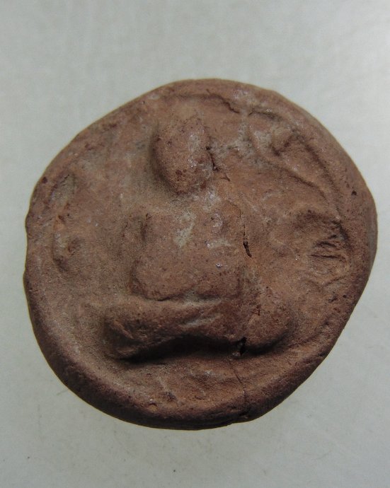 พระเนื้อดินพิมพ์พระสังกัจจายน์จันลอย ยุคแรก หลวงพ่อเต้า วัดเกาะวังไทร  (หลวงพ่อแช่ม วัดตาก้องปลุกเสก