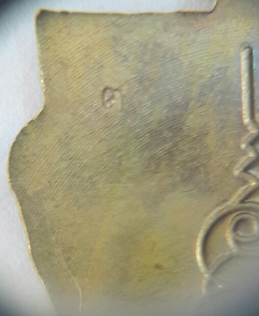 เหรียญเสมาหน้าเลื่อนหลวงปู่ทวด ญสส 100 ปี รุ่นแรก วัดบวร ปี 2556 เนื้อทองฝาบาตร เลข 3 สวยๆ เคาะเดียว