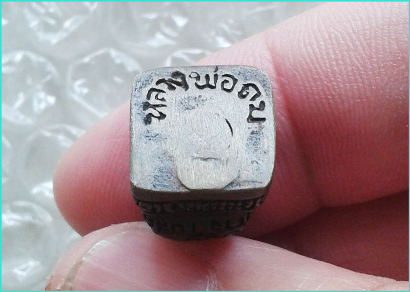 ..ลป.ถม วัดเนินมหาเชษฐ์ สพ. พระสังกัจจายน์ หล่อลอยองค์ เนื้อทองผสม รุ่นสร้างโบสถ์ มีรอยจาร..